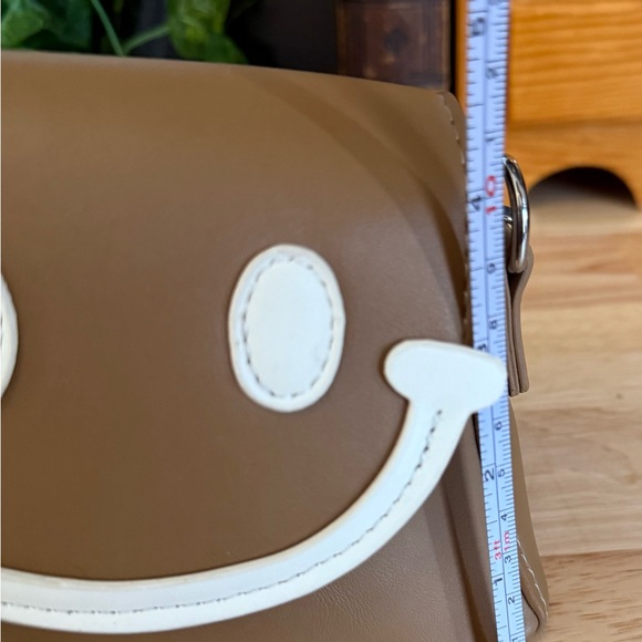 Smiley Face Mini Crossbody Bag Tan Faux Leather Cute Novelty Purse - Picture 10 of 10